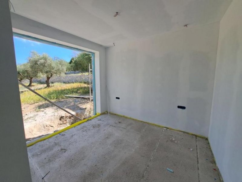 Kastellos bei Kournas Kreta, Kastellos bei Kournas: Elegante und moderne Villa im Bau zu verkaufen Haus kaufen